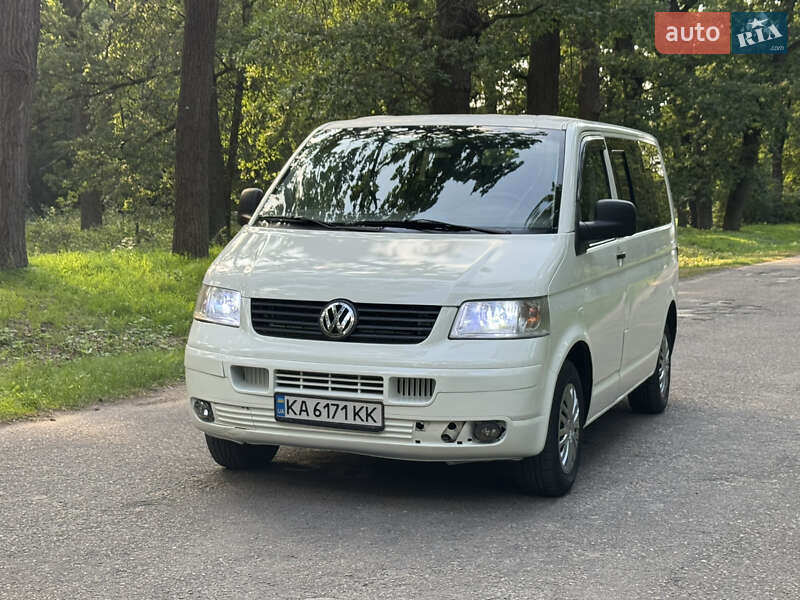Минивэн Volkswagen Transporter 2004 в 