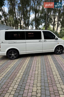 Минивэн Volkswagen Transporter 2006 в 