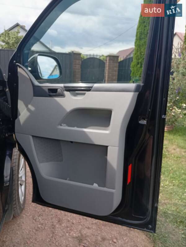Минивэн Volkswagen Transporter 2010 в Луцке