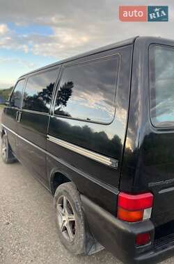 Минивэн Volkswagen Transporter 2000 в Ивано-Франковске