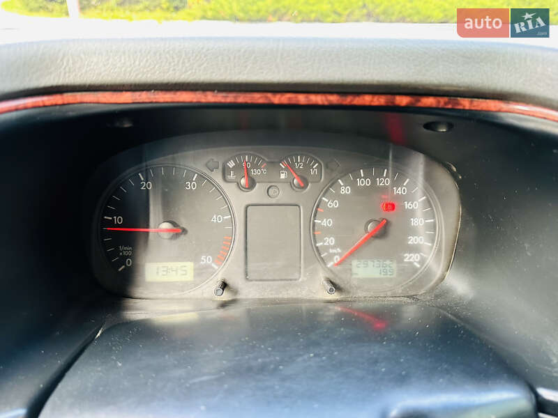 Минивэн Volkswagen Transporter 2002 в Львове