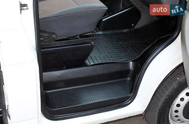 Минивэн Volkswagen Transporter 2000 в 