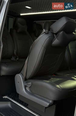 Минивэн Volkswagen Transporter 2021 в 