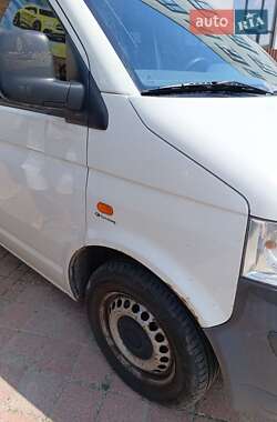 Минивэн Volkswagen Transporter 2005 в 
