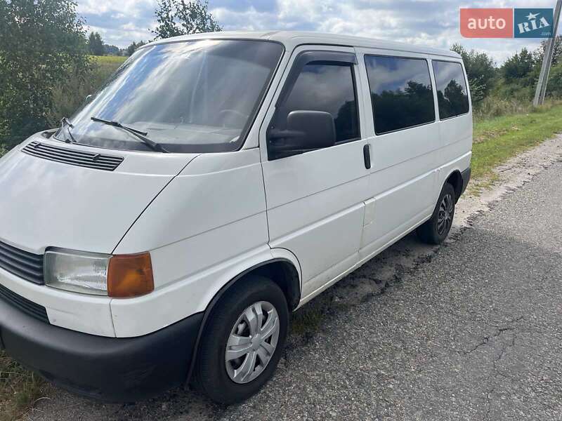 Минивэн Volkswagen Transporter 2001 в Калиновке