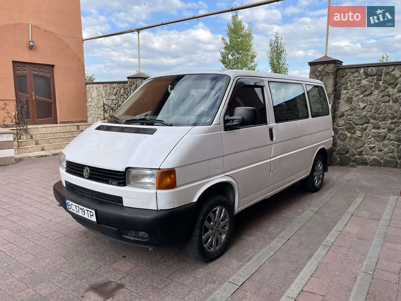 Минивэн Volkswagen Transporter 2003 в Стрые