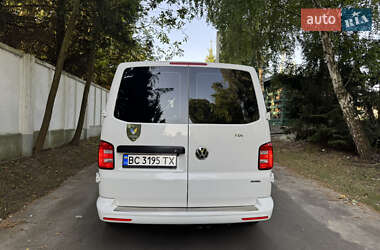 Минивэн Volkswagen Transporter 2016 в 