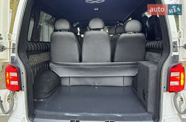 Минивэн Volkswagen Transporter 2016 в 