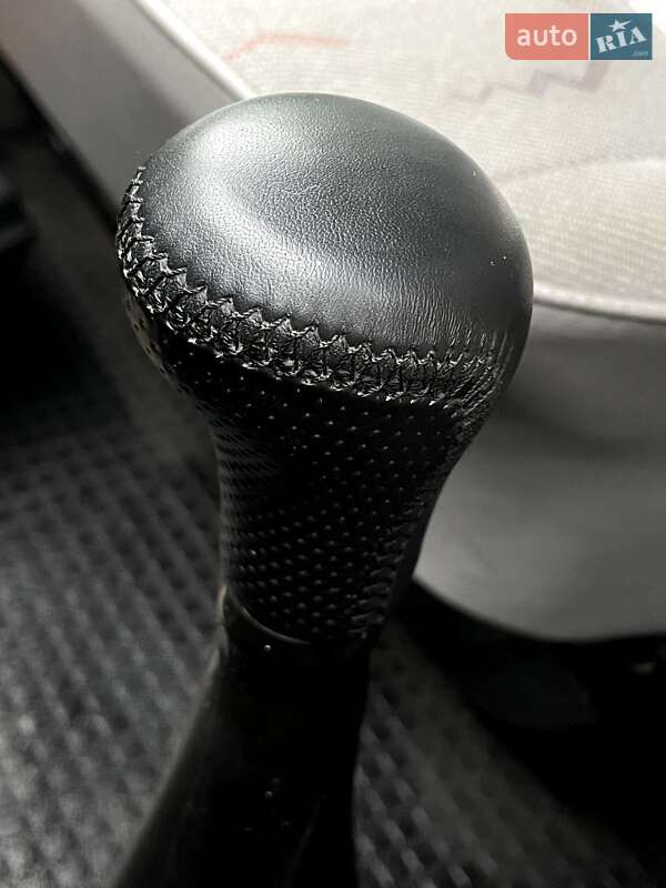 Мінівен Volkswagen Transporter 2003 в Києві