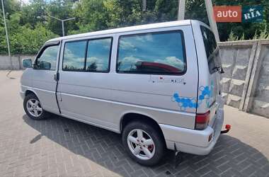 Минивэн Volkswagen Transporter 2000 в 