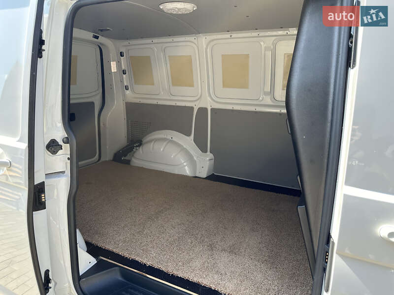 Грузовой фургон Volkswagen Transporter 2016 в Новой Водолаге