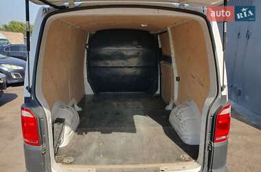 Грузовой фургон Volkswagen Transporter 2017 в 