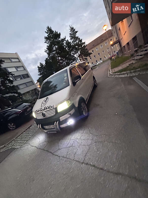 Минивэн Volkswagen Transporter 2008 в Рахове