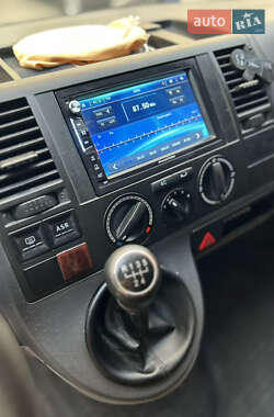 Минивэн Volkswagen Transporter 2006 в 