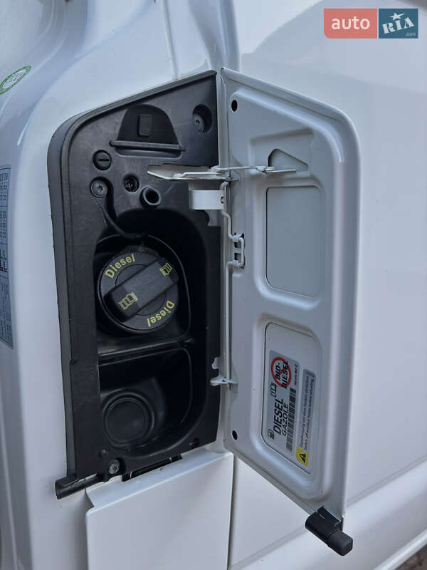 Грузопассажирский фургон Volkswagen Transporter 2015 в Одессе