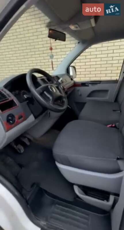 Минивэн Volkswagen Transporter 2006 в Полтаве