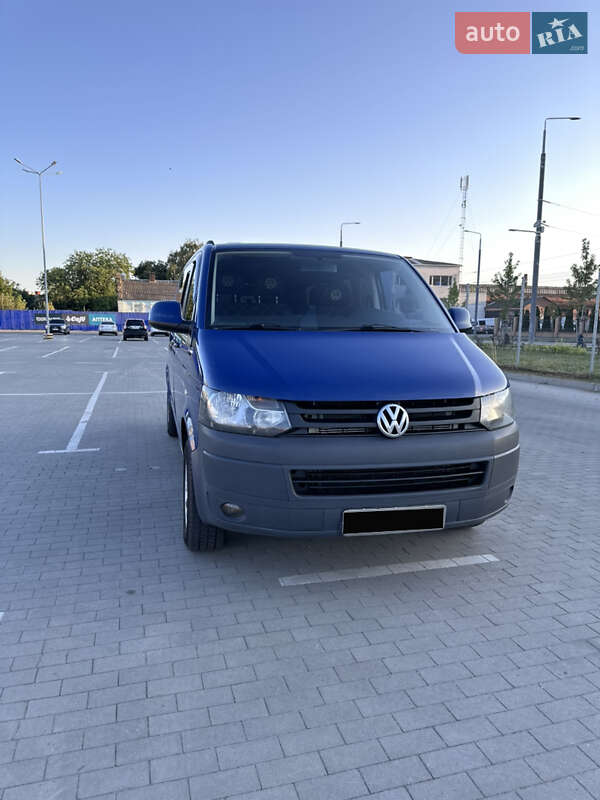 Минивэн Volkswagen Transporter 2010 в Виннице