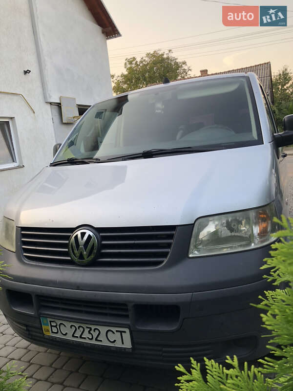 Минивэн Volkswagen Transporter 2008 в 