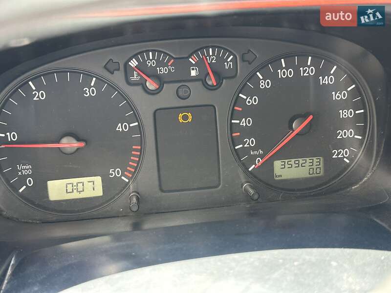 Минивэн Volkswagen Transporter 2000 в Рогатине