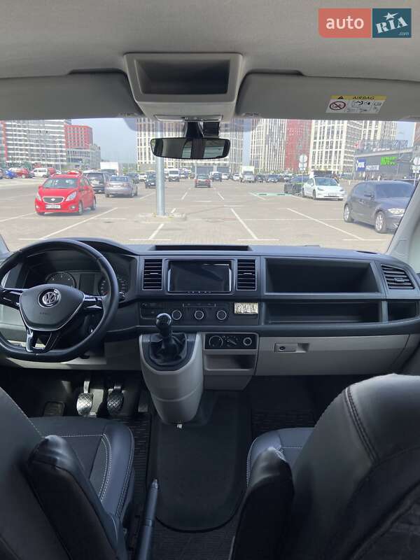 Минивэн Volkswagen Transporter 2015 в Киеве