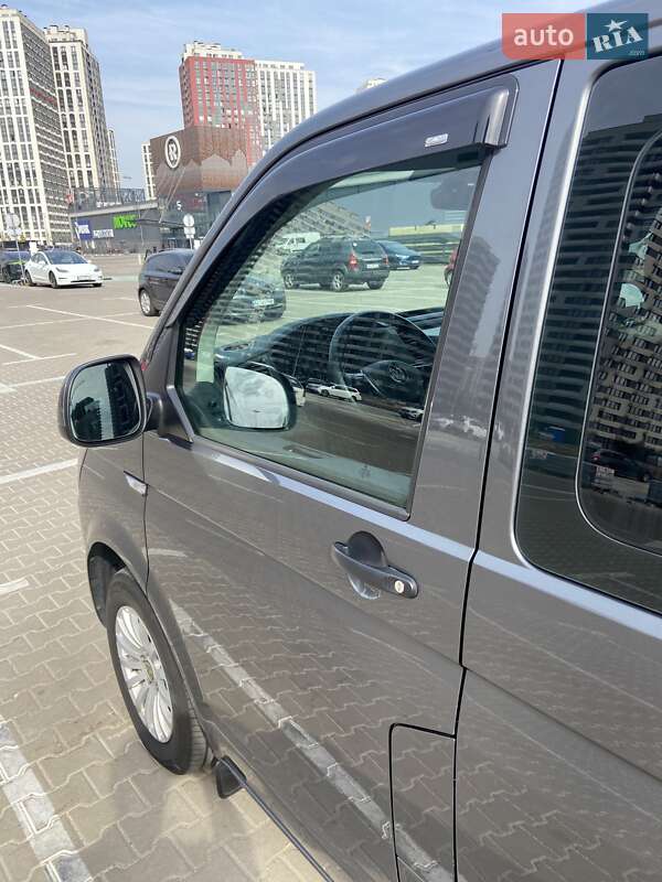 Минивэн Volkswagen Transporter 2015 в Киеве