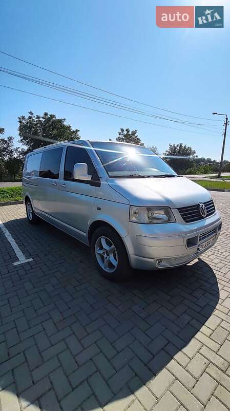 Минивэн Volkswagen Transporter 2005 в 
