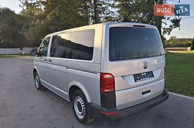 Минивэн Volkswagen Transporter 2016 в 