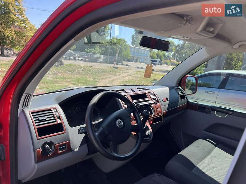 Минивэн Volkswagen Transporter 2009 в Никополе