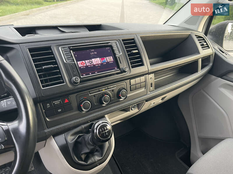 Грузовой фургон Volkswagen Transporter 2019 в Львове