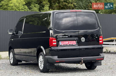 Минивэн Volkswagen Transporter 2019 в 