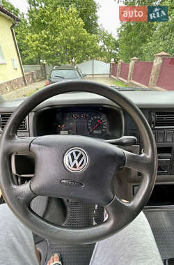 Минивэн Volkswagen Transporter 2002 в 