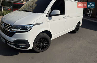 Грузовой фургон Volkswagen Transporter 2021 в 