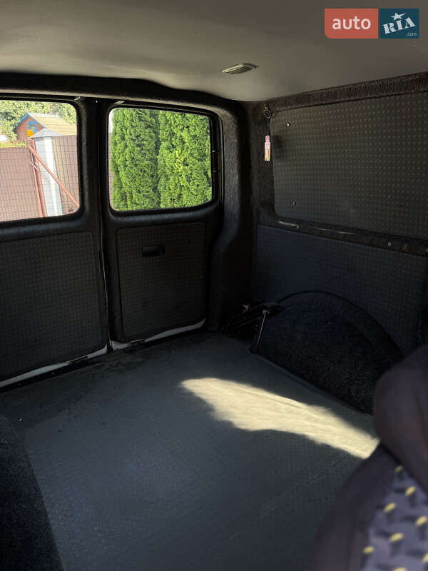 Минивэн Volkswagen Transporter 2008 в Киеве фото 13 Минивэн Volkswagen Transporter 2008 в Киеве