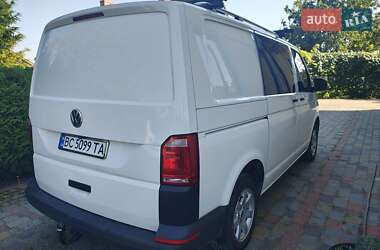 Минивэн Volkswagen Transporter 2016 в 