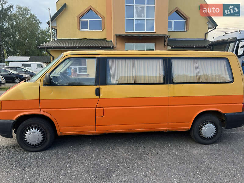 Минивэн Volkswagen Transporter 1996 в Дрогобыче