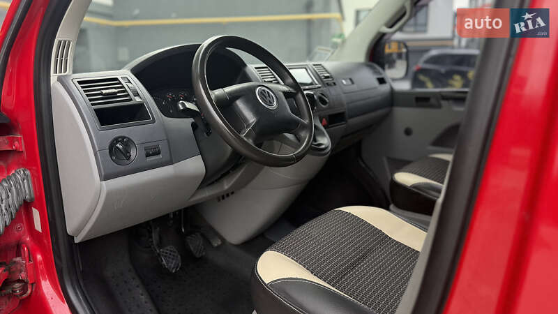 Минивэн Volkswagen Transporter 2004 в Ивано-Франковске