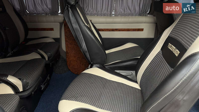 Минивэн Volkswagen Transporter 2004 в Ивано-Франковске