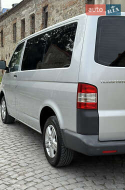 Минивэн Volkswagen Transporter 2011 в 