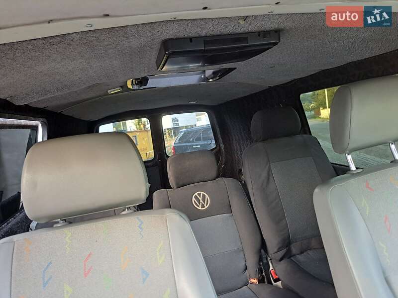 Мікроавтобус Volkswagen Transporter 2004 в Тячеві