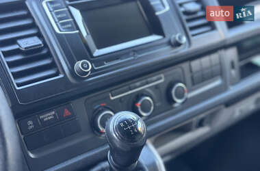 Грузовой фургон Volkswagen Transporter 2017 в 