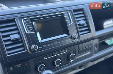 Грузовой фургон Volkswagen Transporter 2017 в 