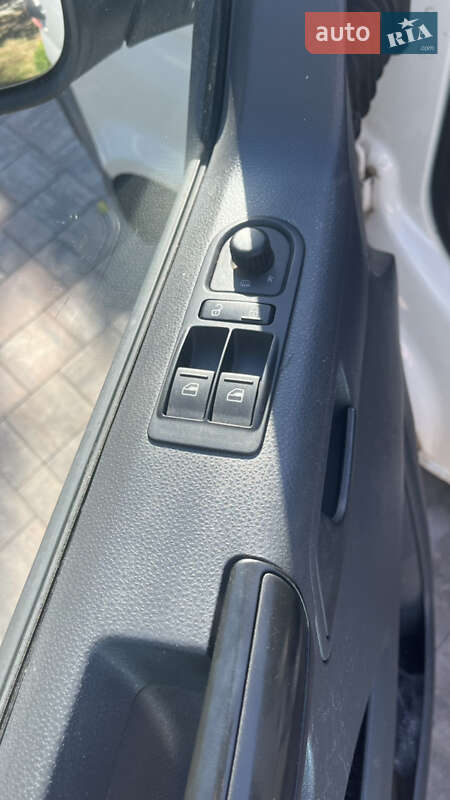 Минивэн Volkswagen Transporter 2011 в Чернигове фото 21 Минивэн Volkswagen Transporter 2011 в Чернигове