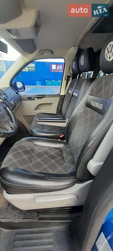 Минивэн Volkswagen Transporter 2010 в Виннице