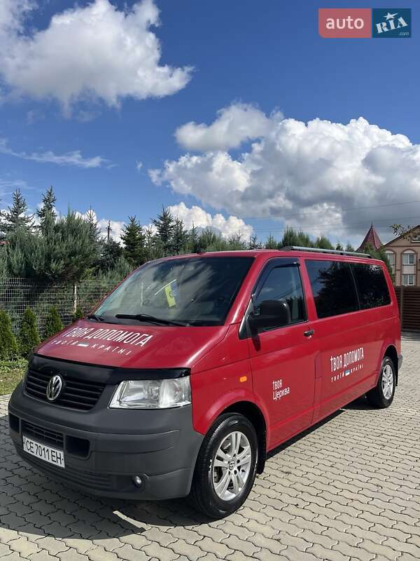 Минивэн Volkswagen Transporter 2004 в Черновцах