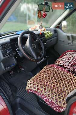 Минивэн Volkswagen Transporter 2000 в 