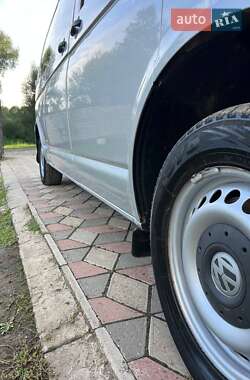 Минивэн Volkswagen Transporter 2009 в 