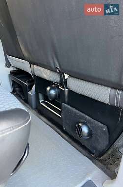 Минивэн Volkswagen Transporter 2009 в 