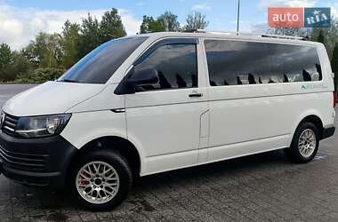 Минивэн Volkswagen Transporter 2016 в 
