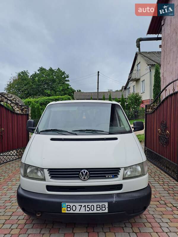 Минивэн Volkswagen Transporter 2002 в 