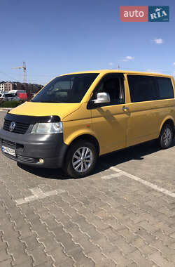 Грузовой фургон Volkswagen Transporter 2004 в 